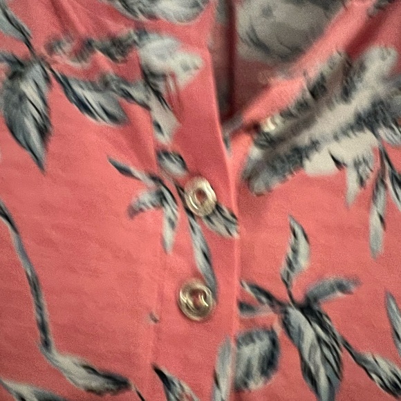 Pink floral top - Picture 2 of 3